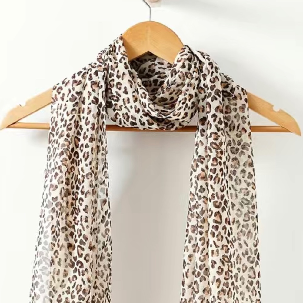 Leopard print scarf